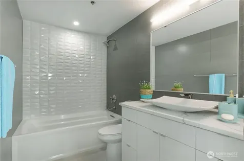 417 E Pine Street Seattle WA 98122
