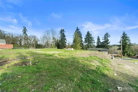 7415 100th Street E Puyallup WA 98373