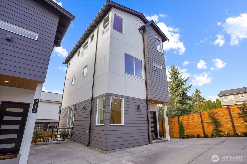 9013 14th Avenue SW Seattle WA 98106