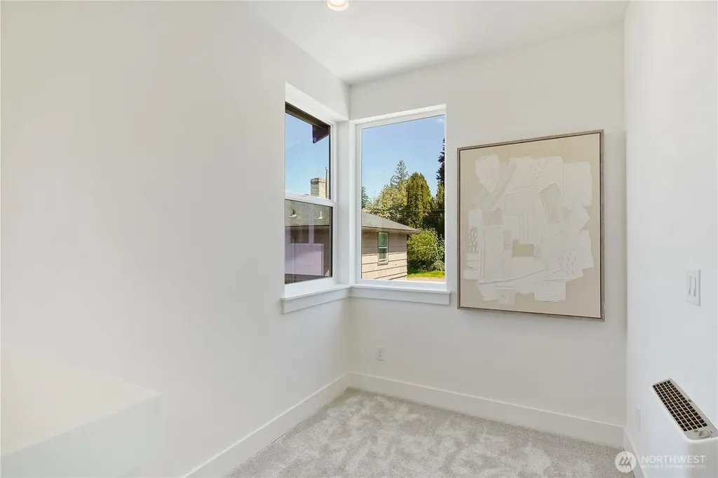 9013 14th Avenue SW Seattle WA 98106