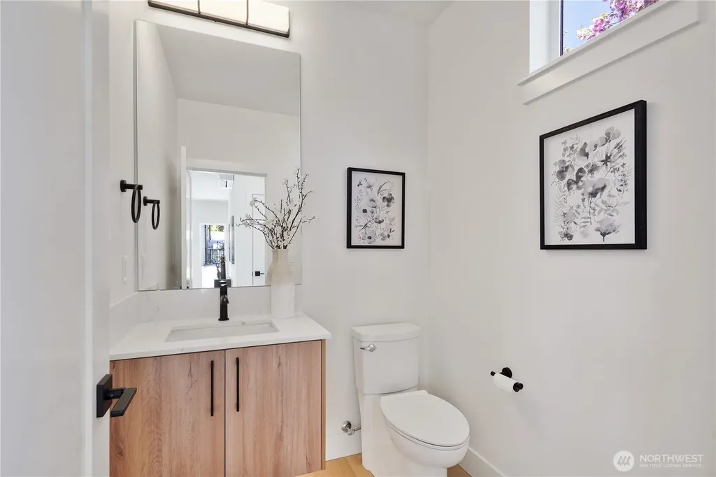 9013 14th Avenue SW Seattle WA 98106