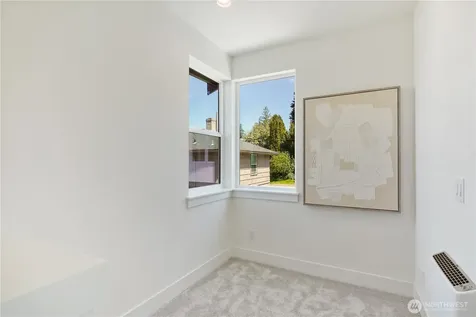 9013 14th Avenue SW Seattle WA 98106
