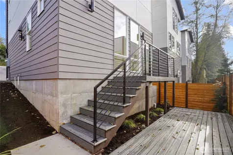 9013 14th Avenue SW Seattle WA 98106