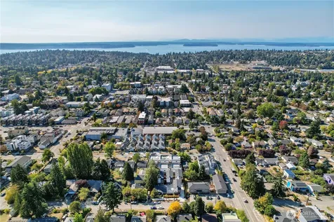 9013 14th Avenue SW Seattle WA 98106