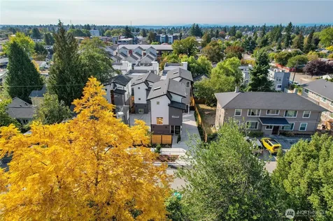 9013 14th Avenue SW Seattle WA 98106