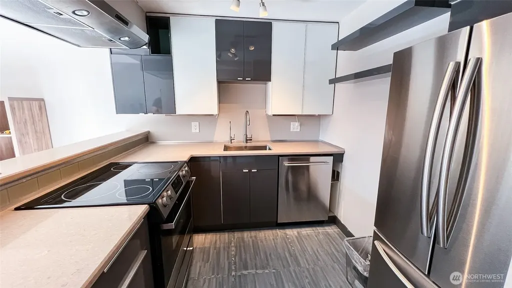 3838 Lake Washington Boulevard SE Bellevue WA 98006