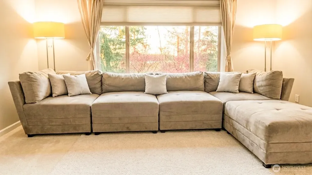 3838 Lake Washington Boulevard SE Bellevue WA 98006