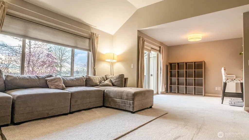 3838 Lake Washington Boulevard SE Bellevue WA 98006