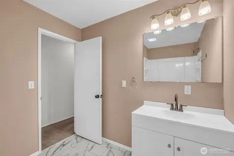 6105 N 16th Street Tacoma WA 98406