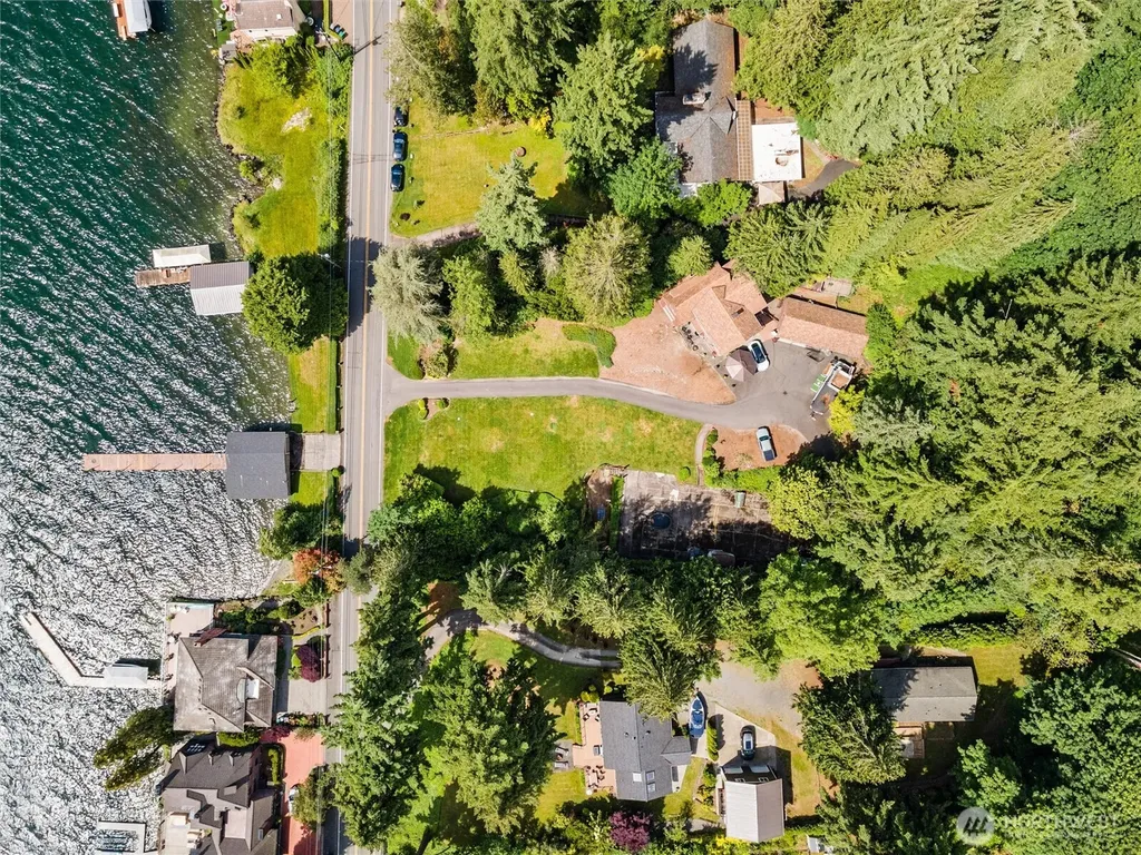 13117 Holmes Point Drive NE Kirkland WA 98034