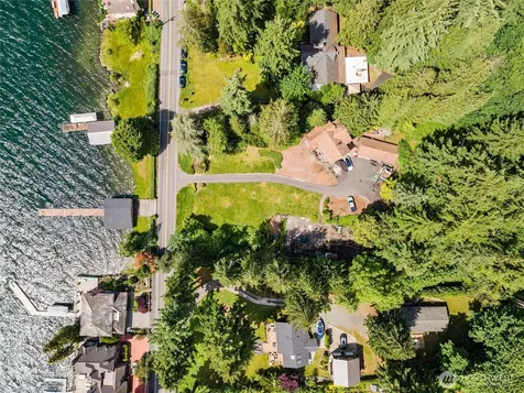 13117 Holmes Point Drive NE Kirkland WA 98034