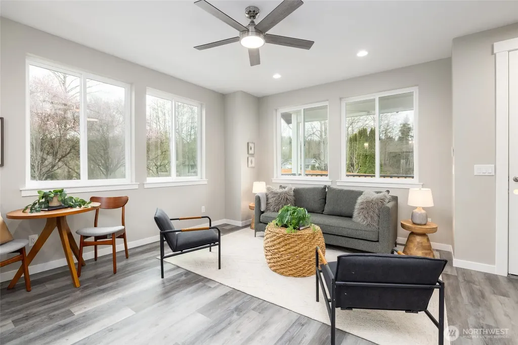 1515 N Waugh Road Mount Vernon WA 98273