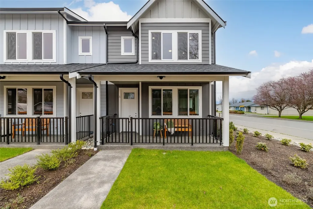 1515 N Waugh Road Mount Vernon WA 98273