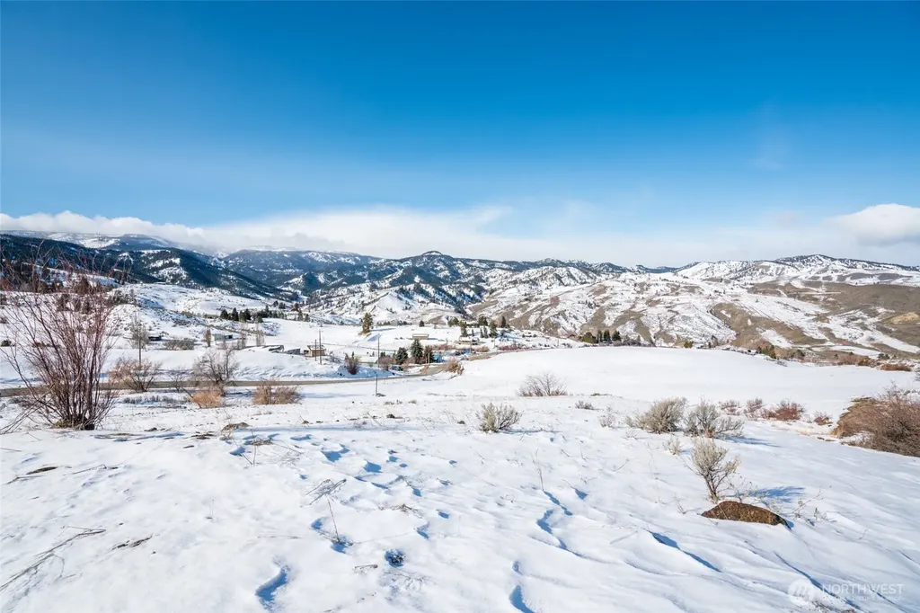 5 Wheeler Hill Road Wenatchee WA 98801