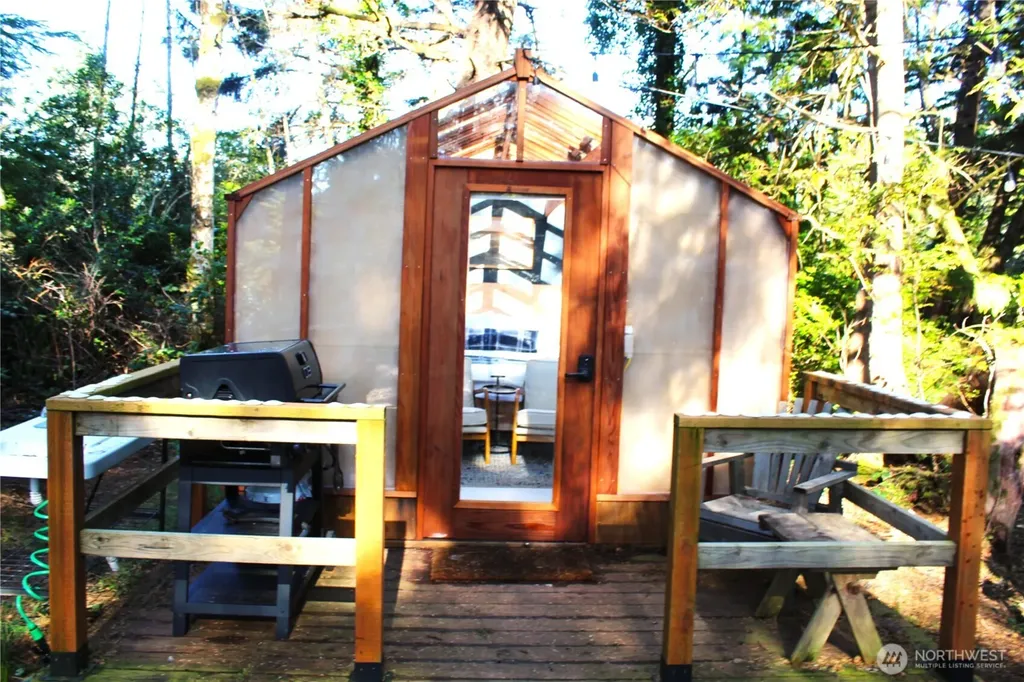 43 Dolphin Lane Copalis Beach WA 98535