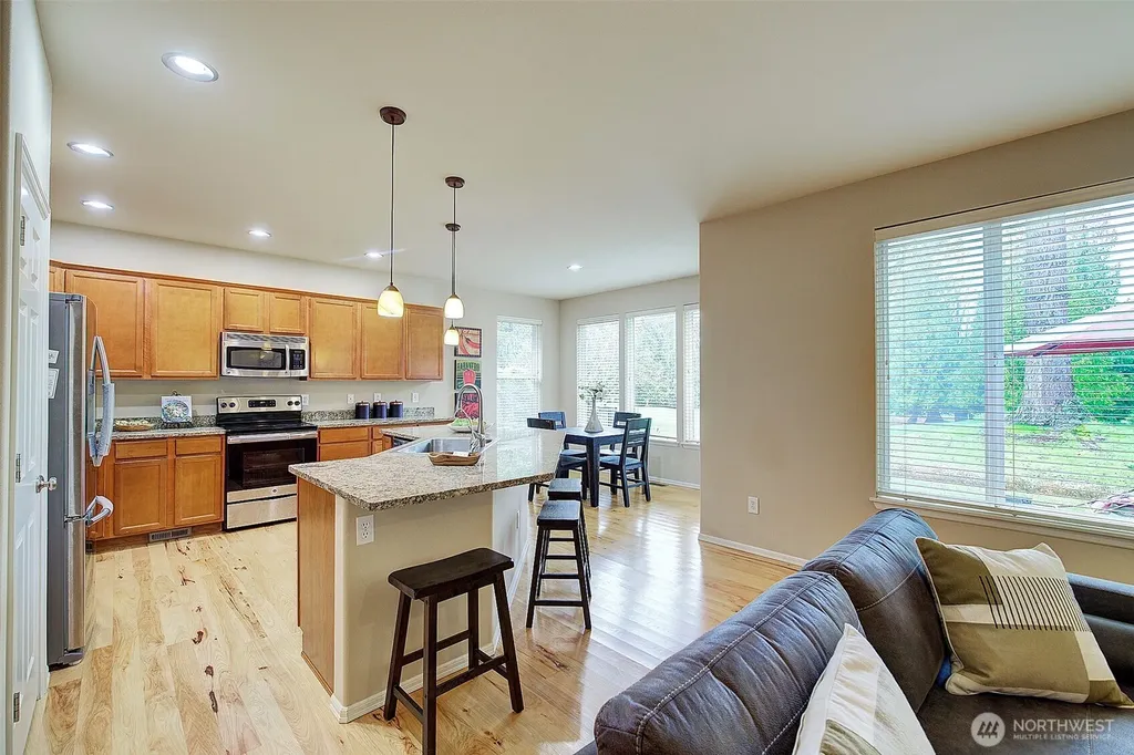 12152 Wilmington Way Mukilteo WA 98275
