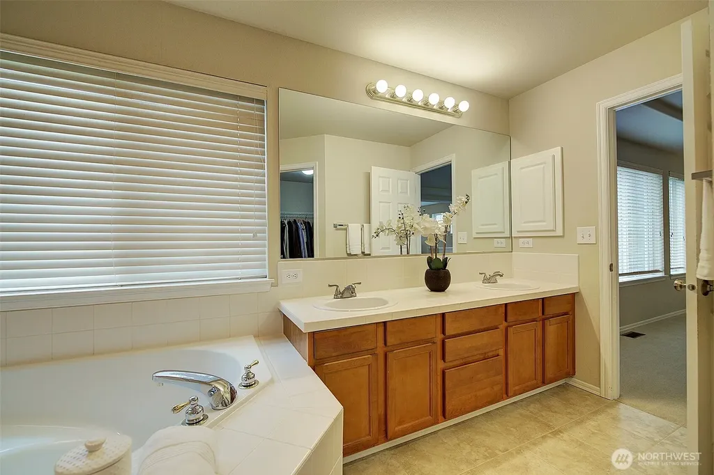 12152 Wilmington Way Mukilteo WA 98275