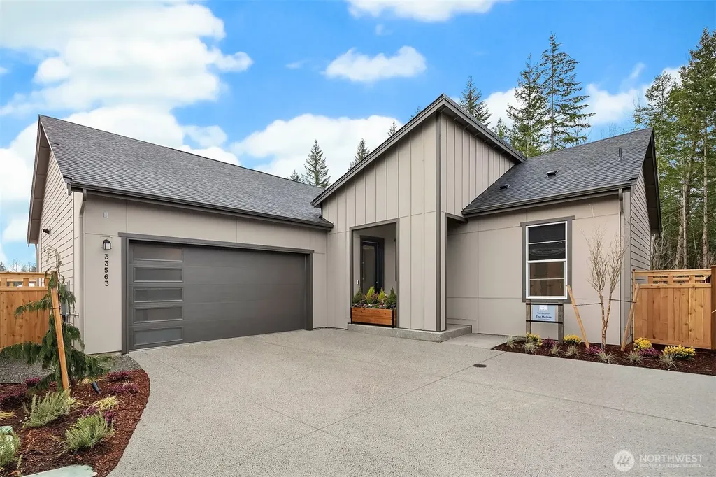 33563 Douglas Avenue SE Black Diamond WA 98010