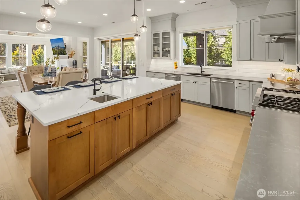 11688 NE 33rd Street Bellevue WA 98005
