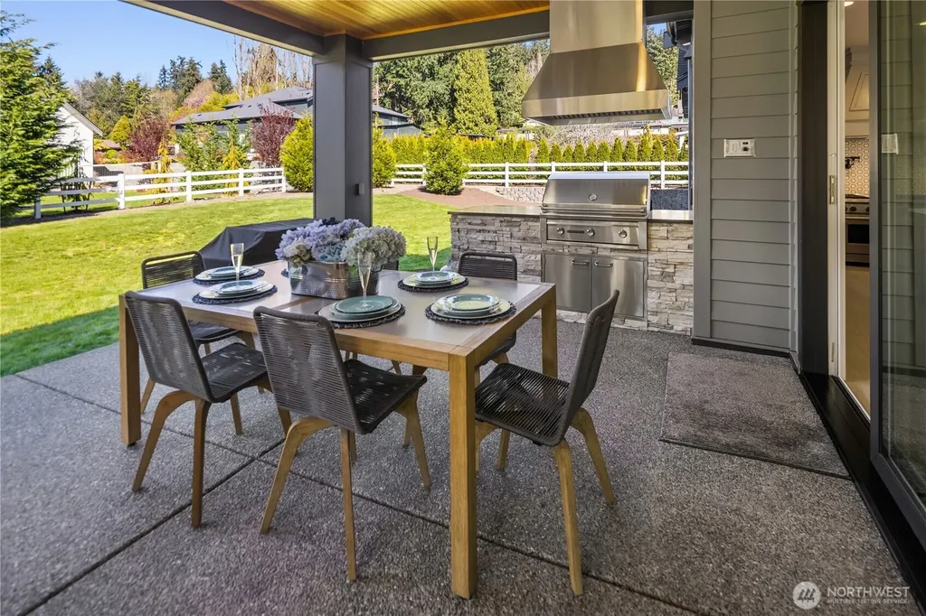 11688 NE 33rd Street Bellevue WA 98005