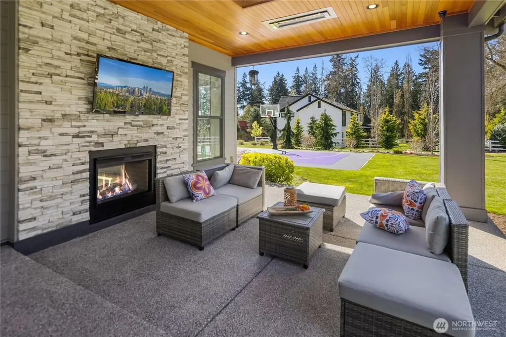 11688 NE 33rd Street Bellevue WA 98005