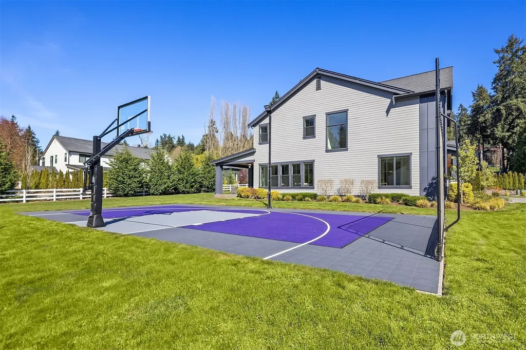11688 NE 33rd Street Bellevue WA 98005