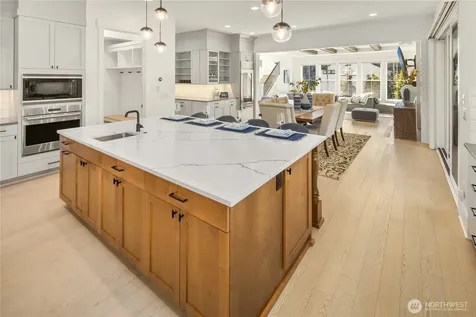 11688 NE 33rd Street Bellevue WA 98005