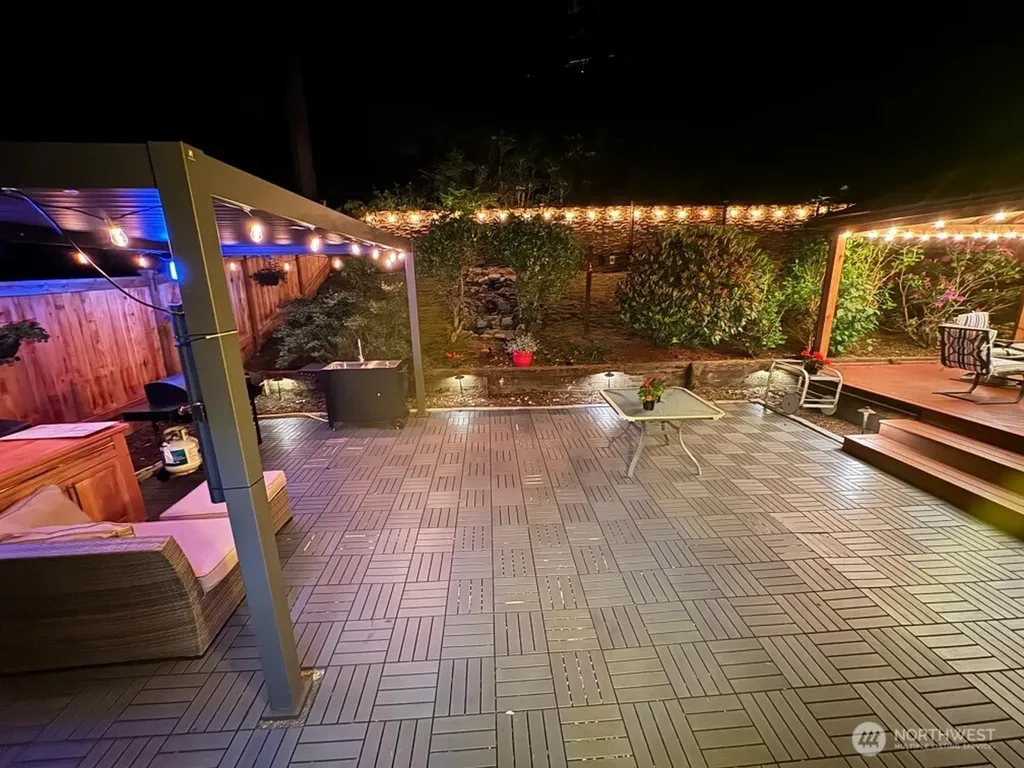 6108 133rd Place SW Edmonds WA 98026