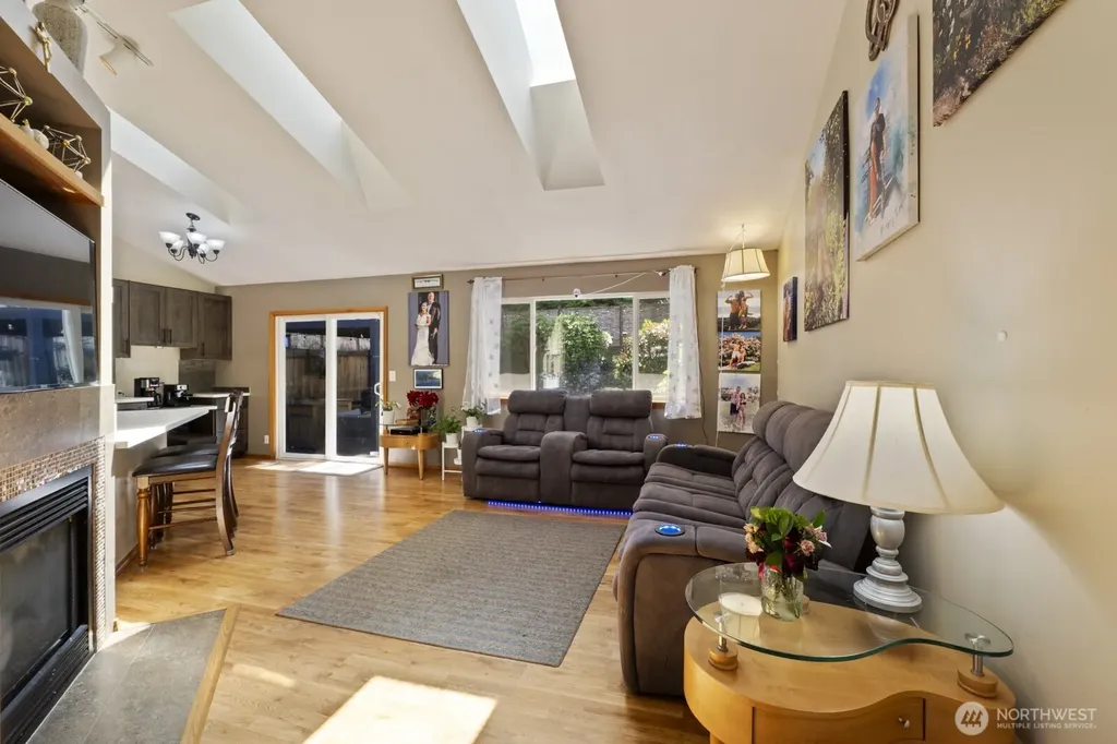 6108 133rd Place SW Edmonds WA 98026