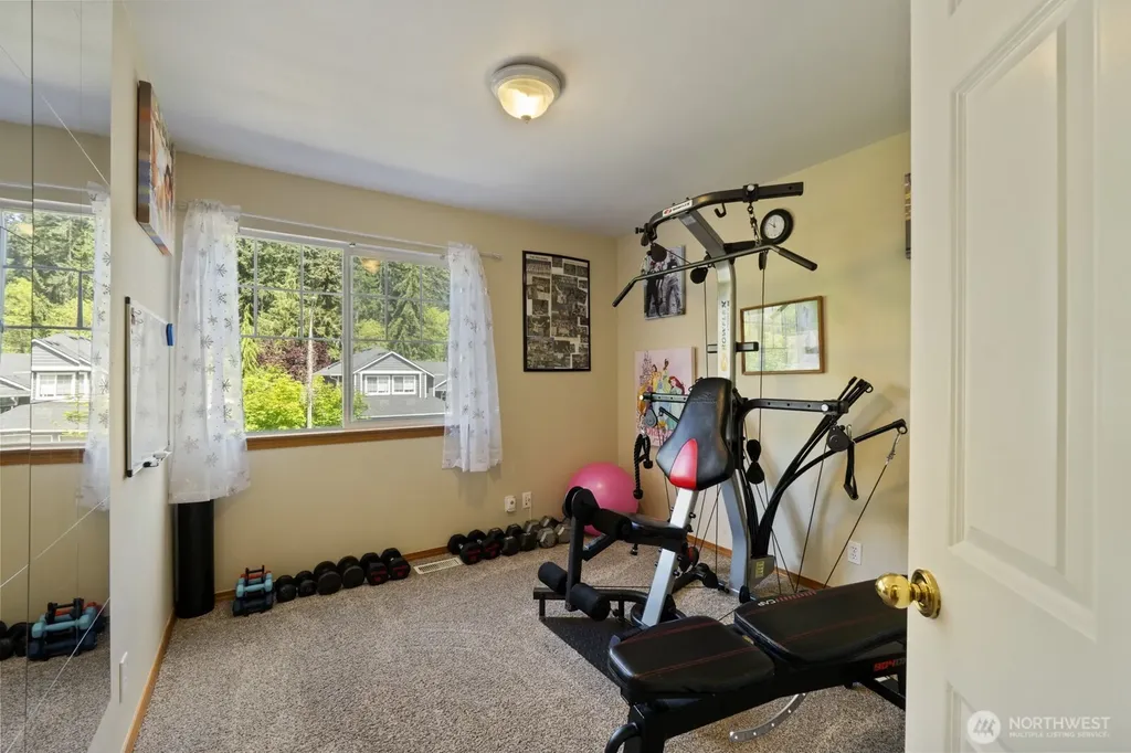 6108 133rd Place SW Edmonds WA 98026
