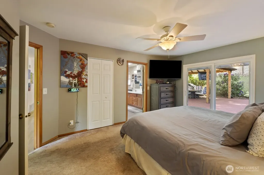 6108 133rd Place SW Edmonds WA 98026
