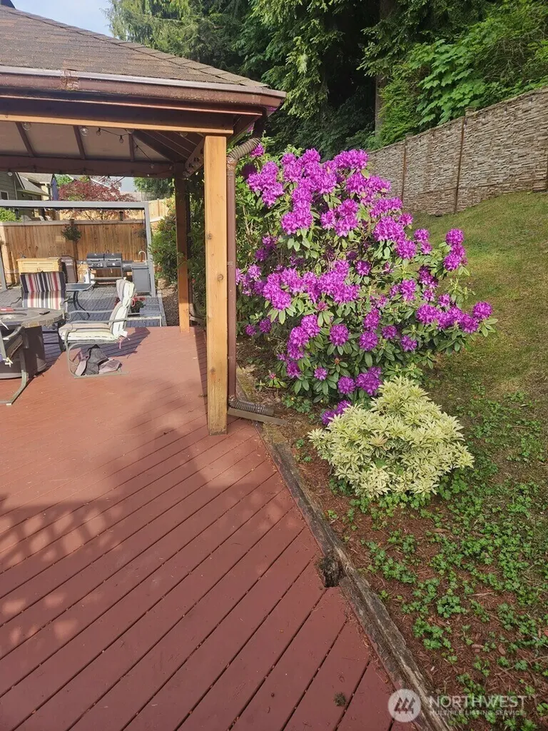 6108 133rd Place SW Edmonds WA 98026
