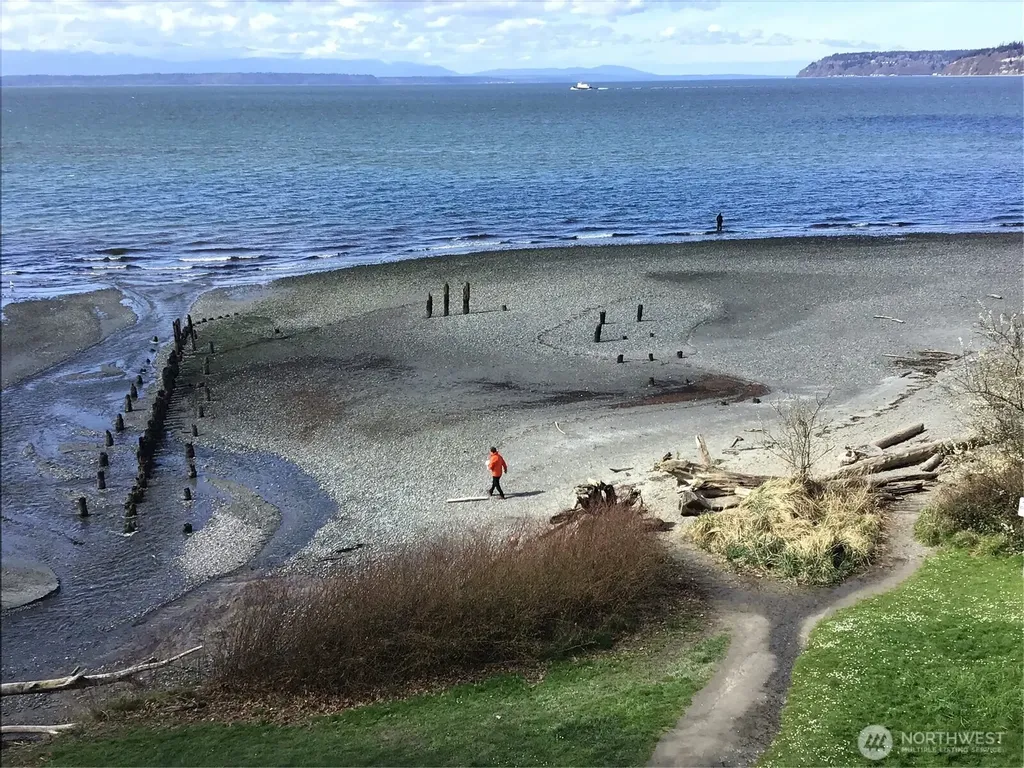 6108 133rd Place SW Edmonds WA 98026
