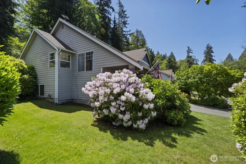 6108 133rd Place SW Edmonds WA 98026