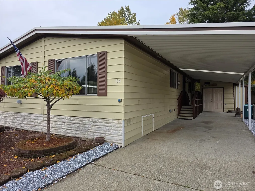 11436 SE 208th Street Kent WA 98031