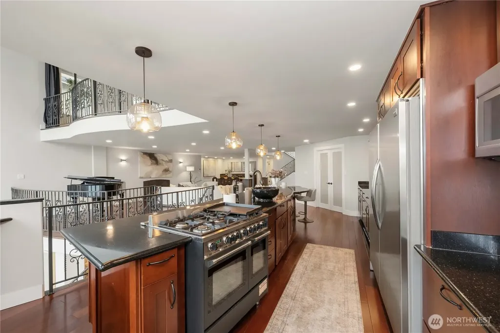 17714 SE 40th Place Bellevue WA 98008