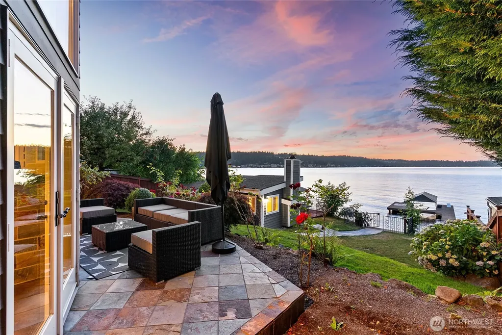 17714 SE 40th Place Bellevue WA 98008
