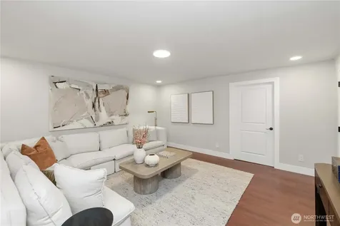 17714 SE 40th Place Bellevue WA 98008