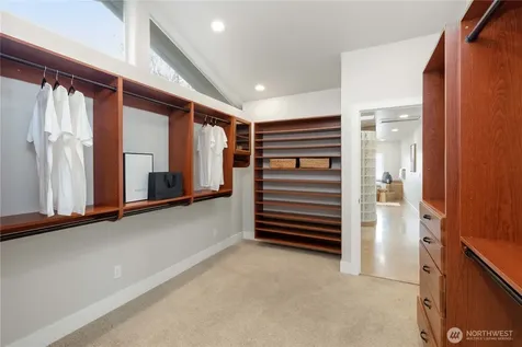 17714 SE 40th Place Bellevue WA 98008
