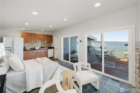 17714 SE 40th Place Bellevue WA 98008