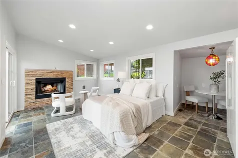 17714 SE 40th Place Bellevue WA 98008