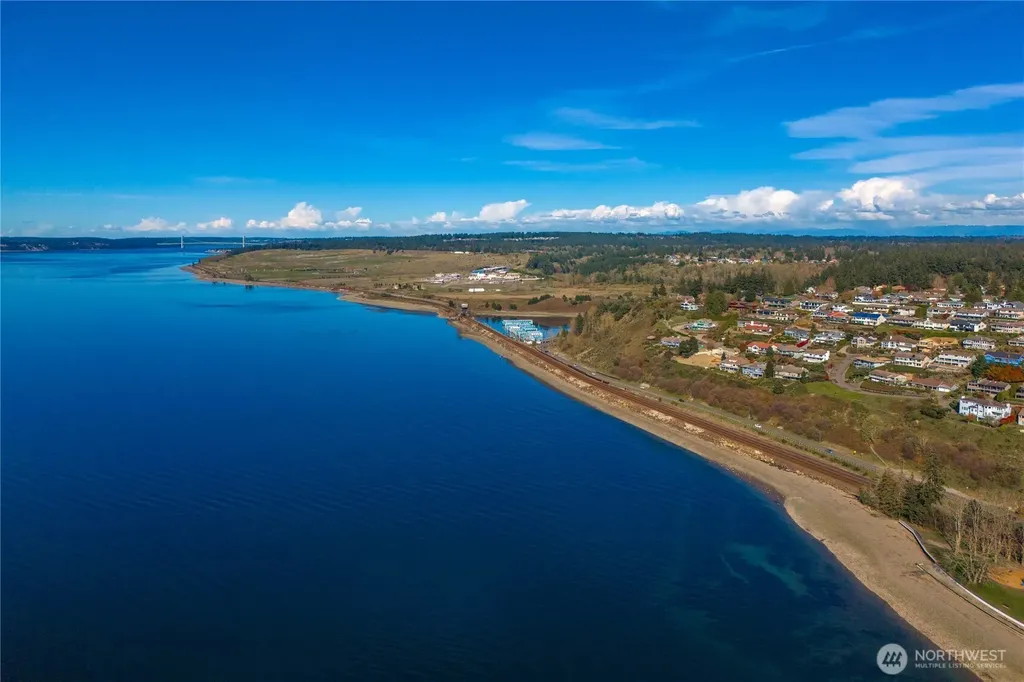 38 Puget Drive Steilacoom WA 98388