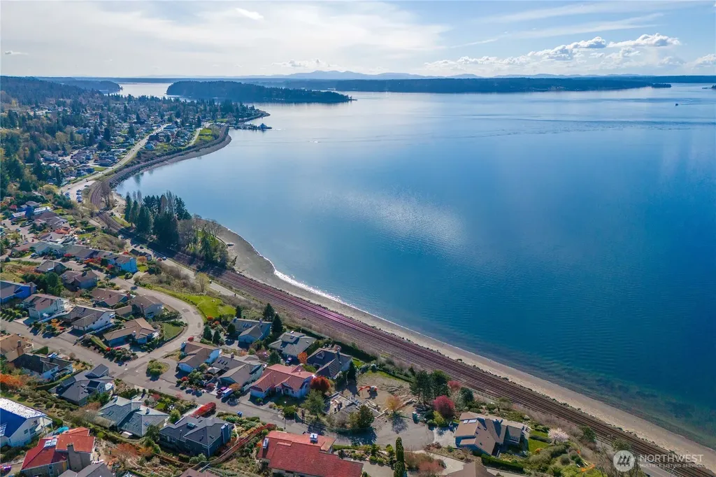 38 Puget Drive Steilacoom WA 98388