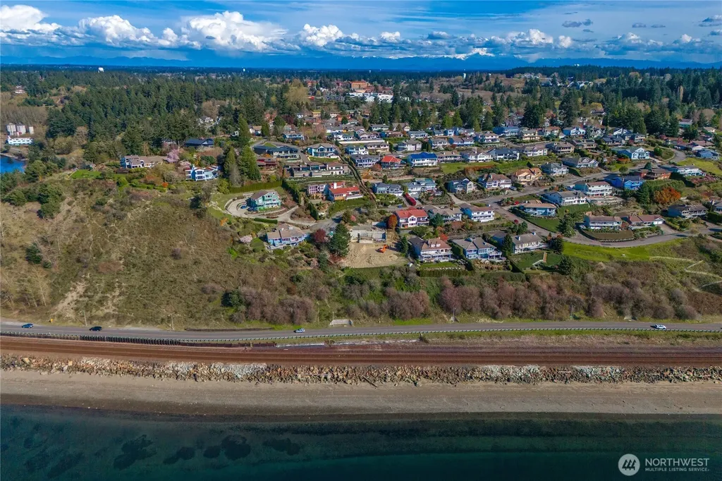 38 Puget Drive Steilacoom WA 98388