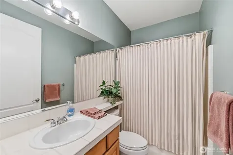 12521 237th Way NE Redmond WA 98053