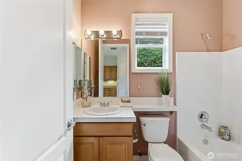 12521 237th Way NE Redmond WA 98053