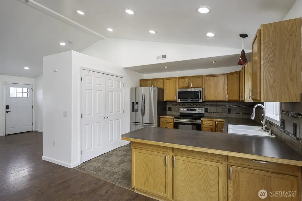 1401 S Hamilton Road Moses Lake WA 98837