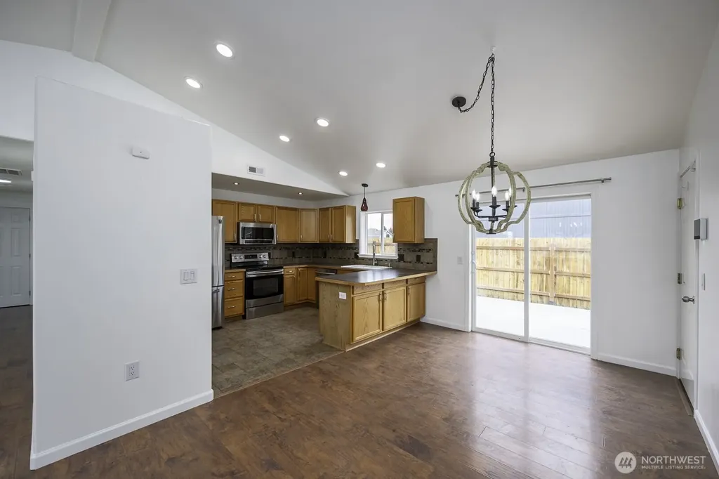 1401 S Hamilton Road Moses Lake WA 98837