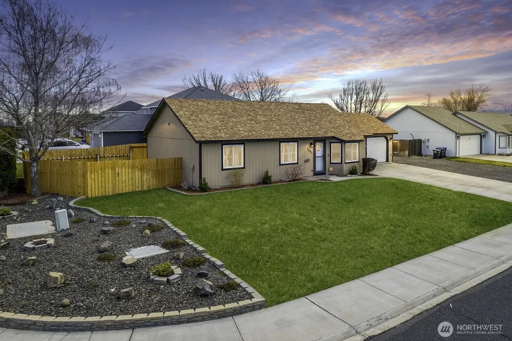 1401 S Hamilton Road Moses Lake WA 98837