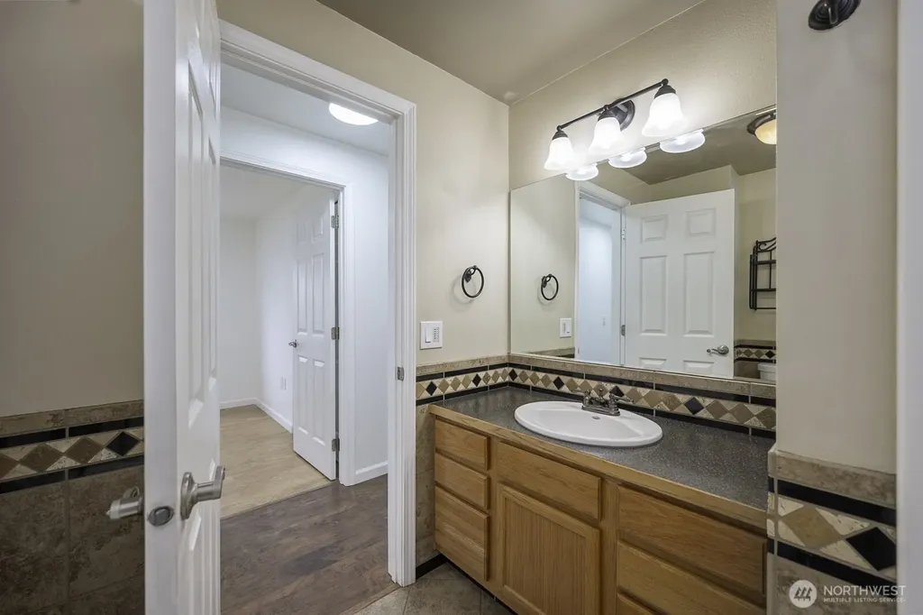 1401 S Hamilton Road Moses Lake WA 98837